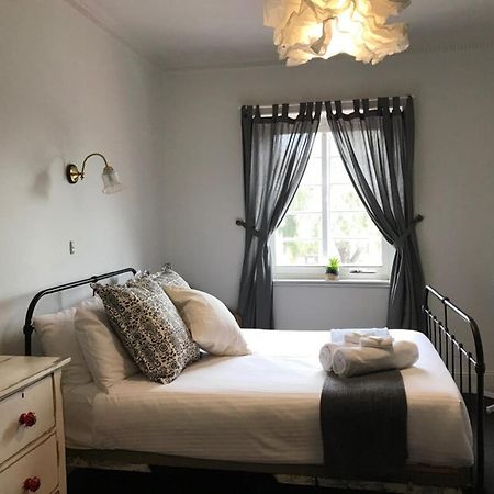 Caledonian Inn โรบ ภายนอก รูปภาพ