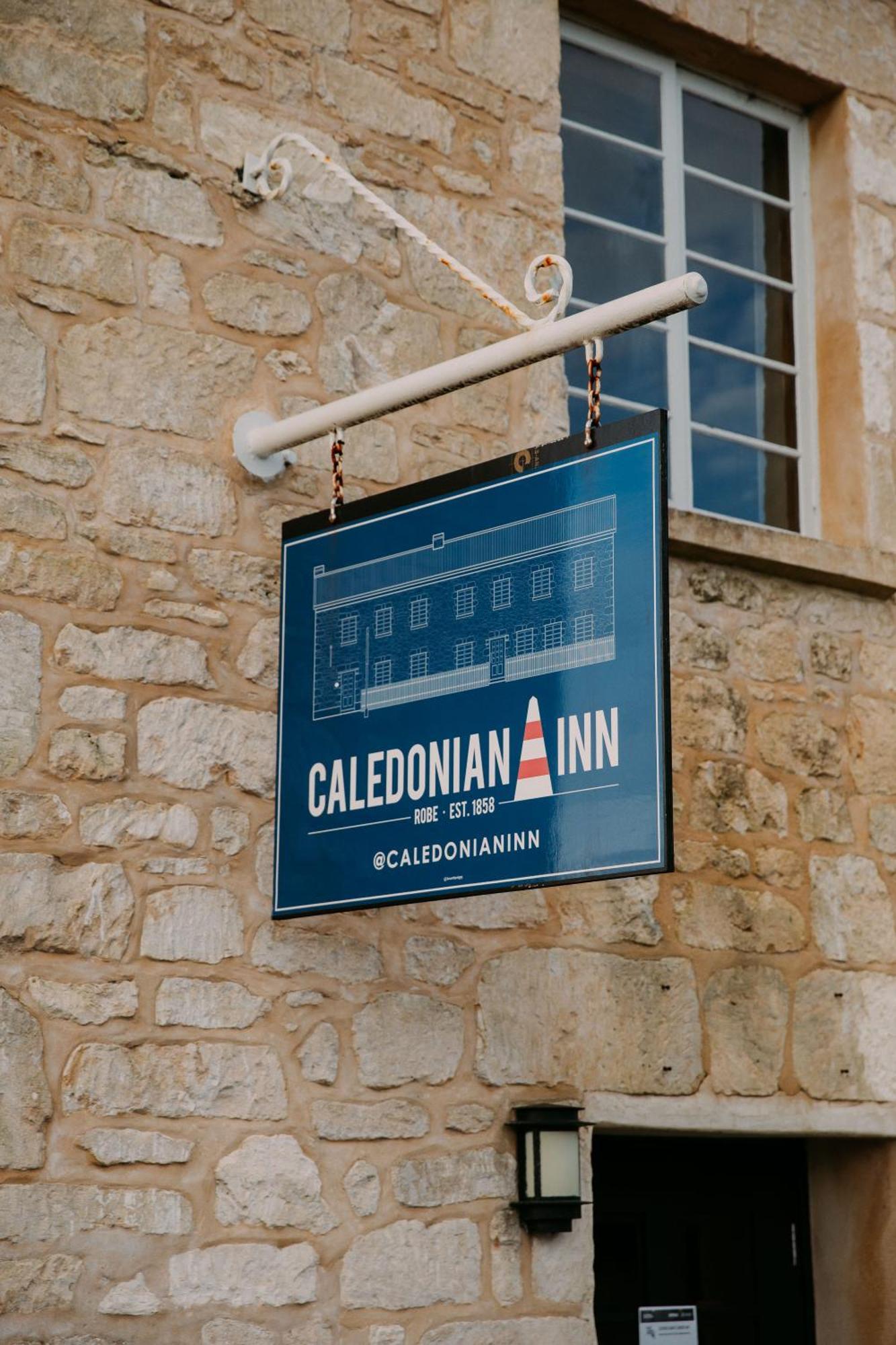 Caledonian Inn โรบ ภายนอก รูปภาพ