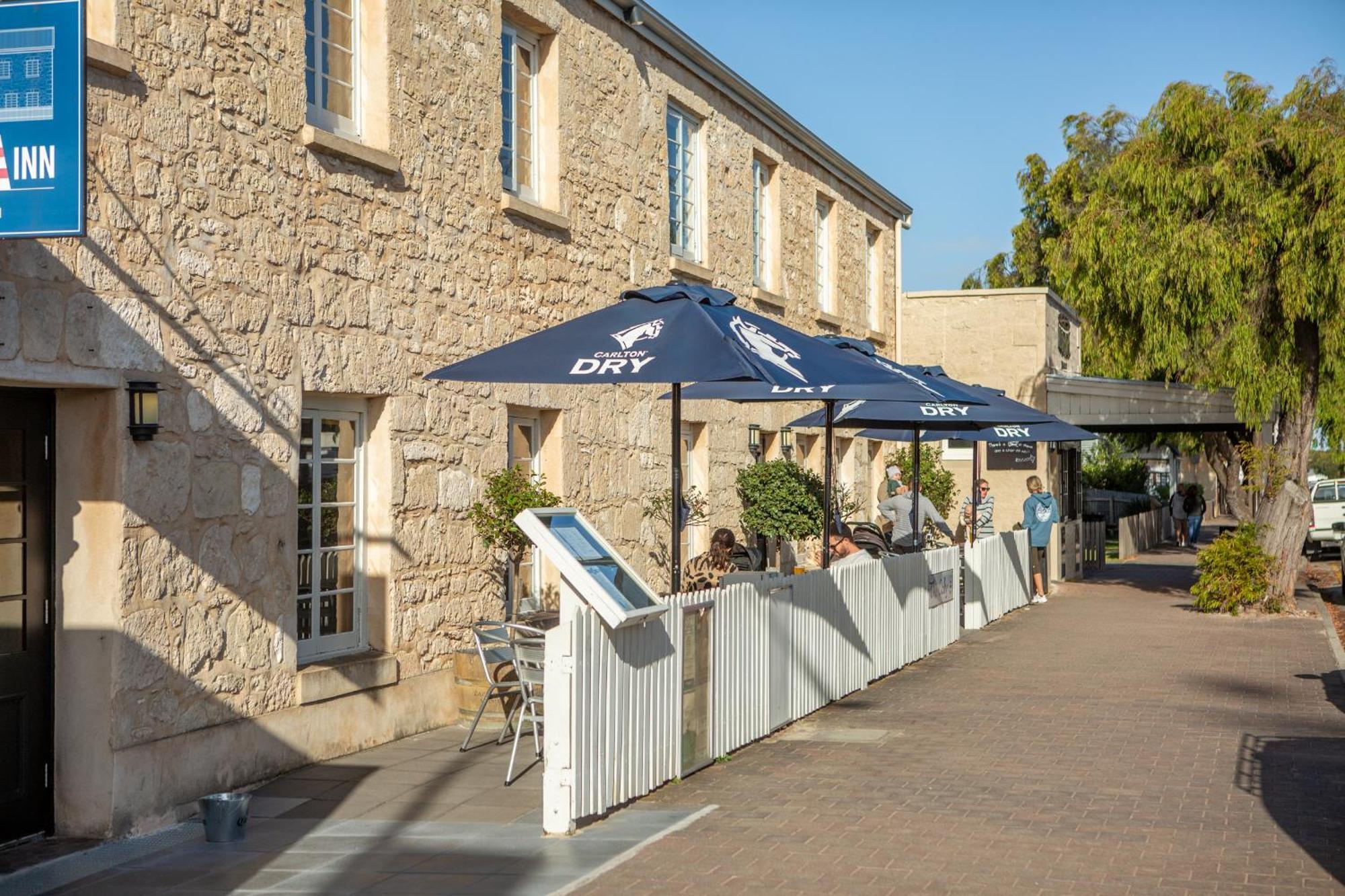 Caledonian Inn โรบ ภายนอก รูปภาพ