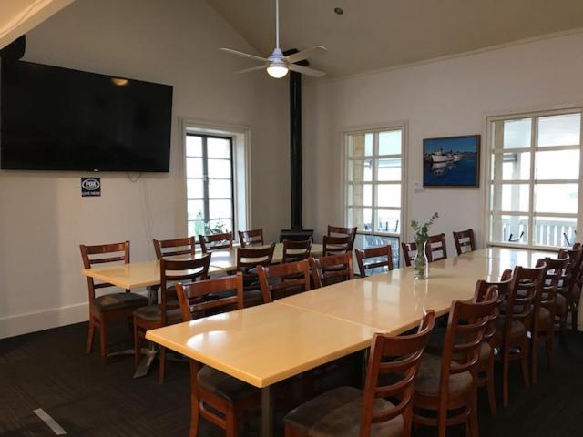 Caledonian Inn โรบ ภายนอก รูปภาพ