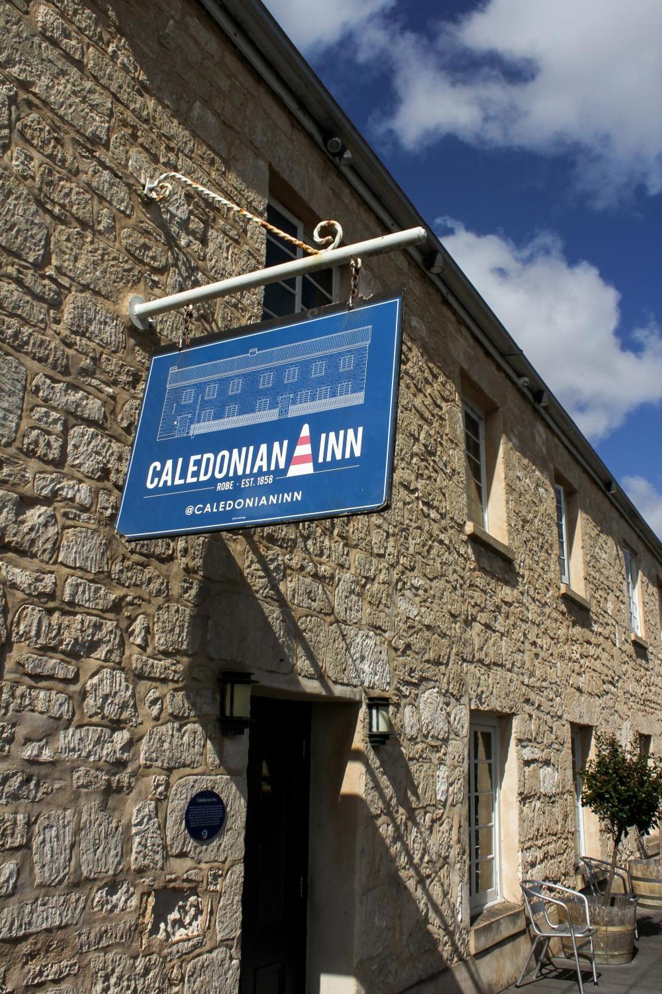 Caledonian Inn โรบ ภายนอก รูปภาพ